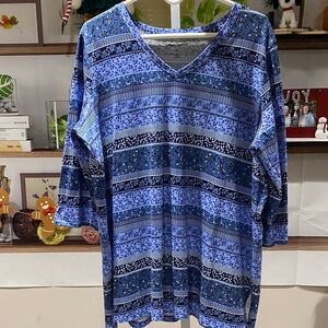 Woman Within Blue Patterned Long Sleeve Top size 18/20. Ptp is 25.